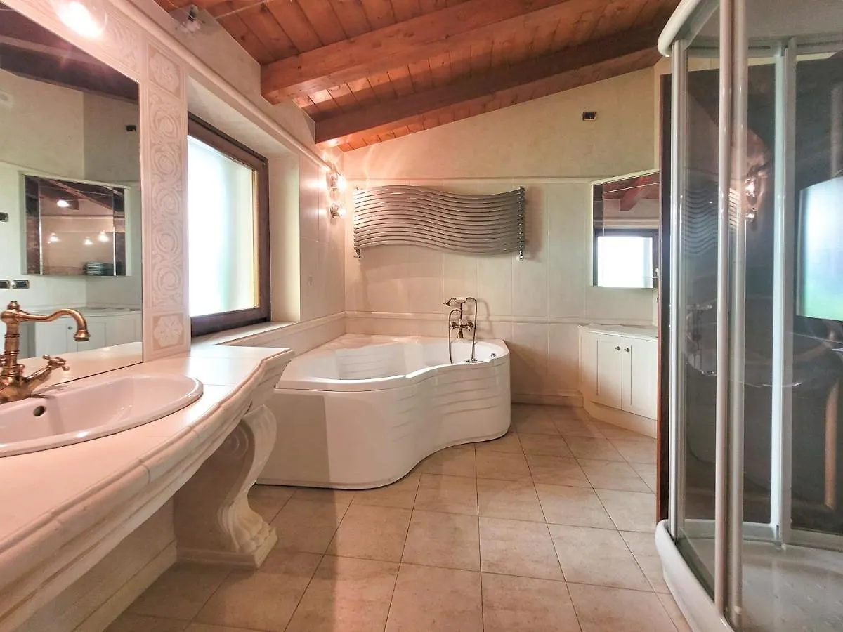 Villa Fior Di Loto Limone sul Garda 0*,