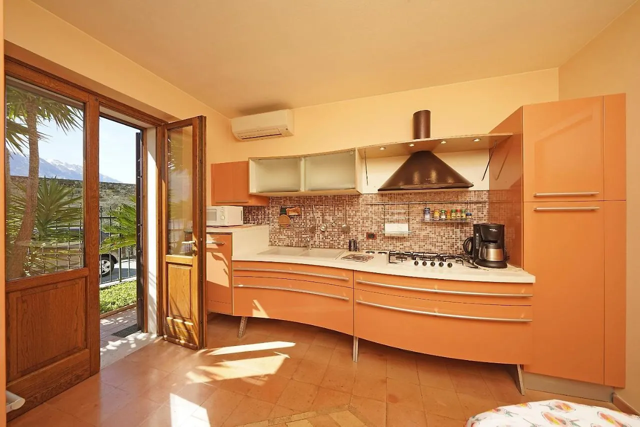 Villa Fior Di Loto Limone sul Garda Italy