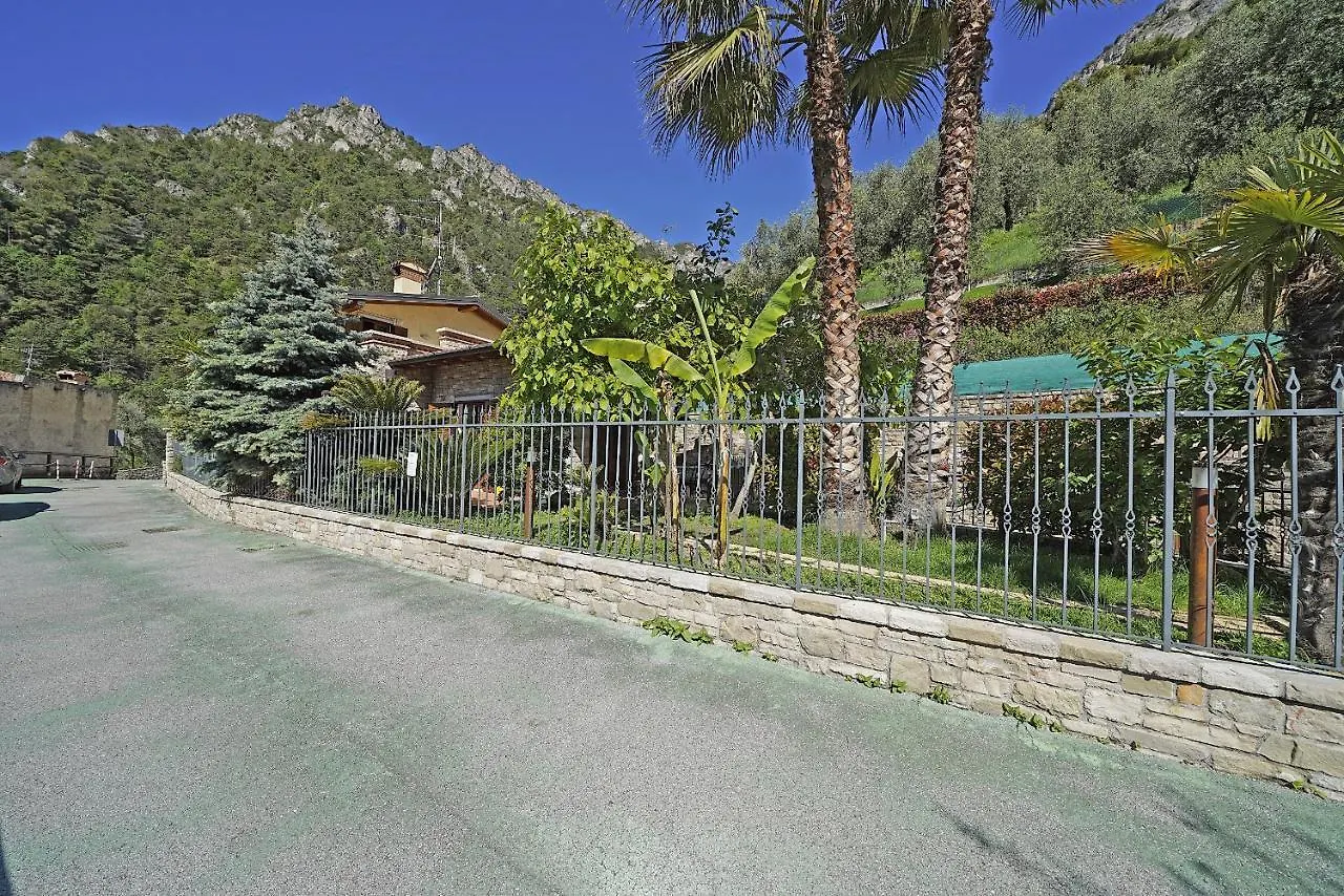 Villa Fior Di Loto Limone sul Garda