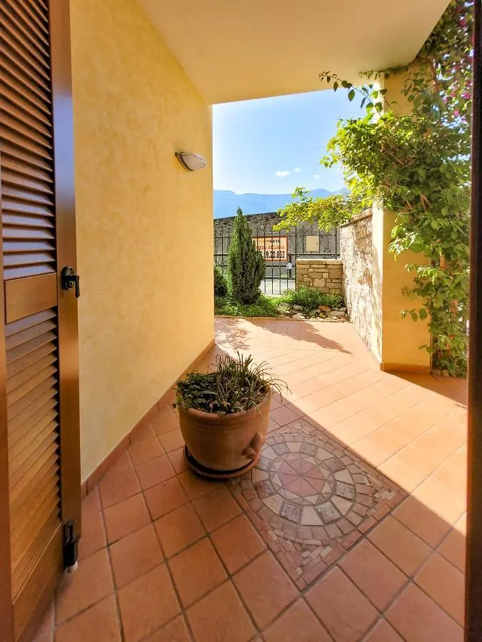 Villa Fior Di Loto Limone sul Garda