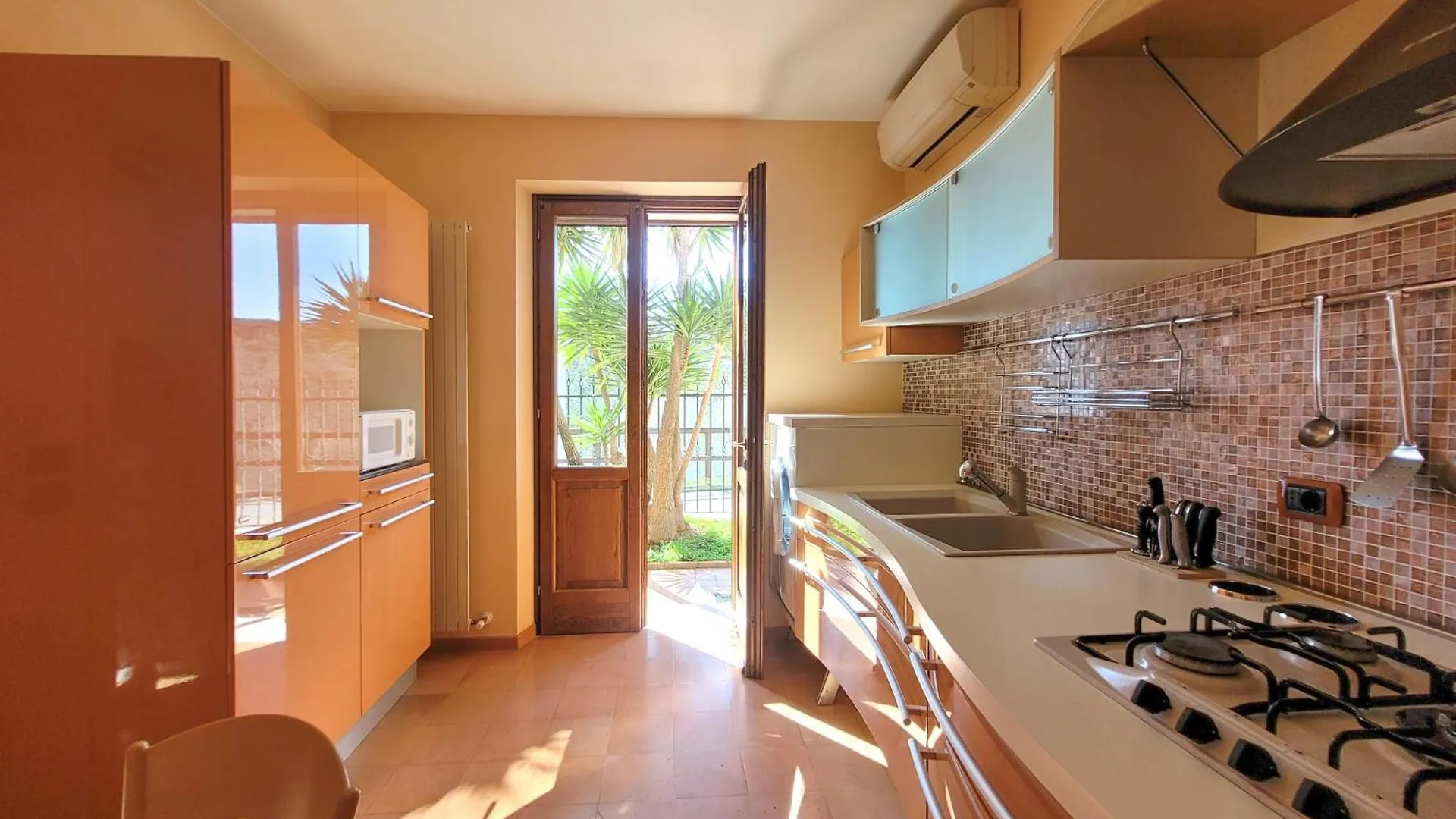 Villa Fior Di Loto Limone sul Garda